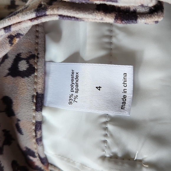 New Skirt! Size 4 Maurices Sexy Preppy Fall Photoshoot Collegaite feminine - Picture 6 of 6